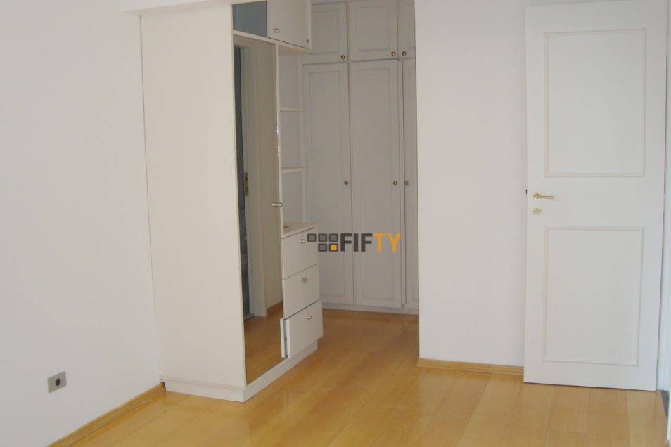 Apartamento para alugar com 2 quartos, 72m² - Foto 8