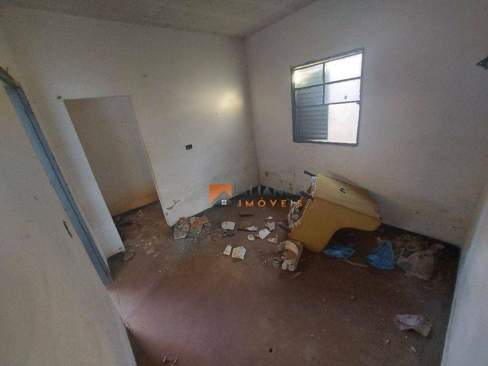 Casa à venda com 3 quartos, 2M2 - Foto 13