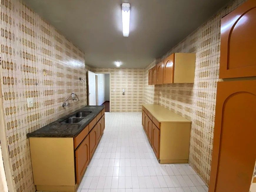 Apartamento à venda com 3 quartos, 144m² - Foto 9