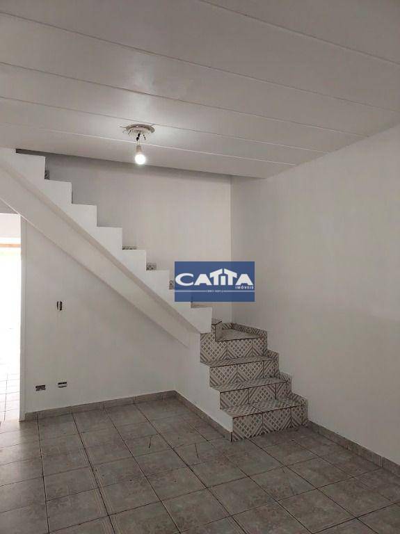 Sobrado à venda com 2 quartos, 90m² - Foto 2