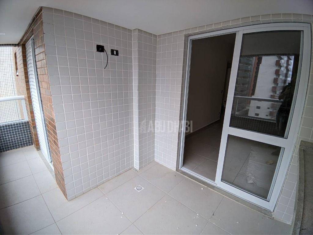 Apartamento à venda com 3 quartos, 105m² - Foto 1