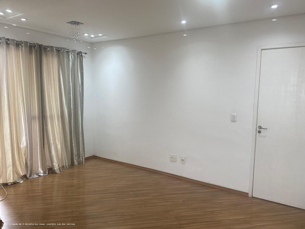 Apartamento à venda com 2 quartos, 52m² - Foto 10