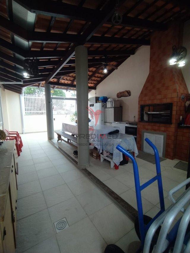 Casa à venda com 4 quartos, 176m² - Foto 30