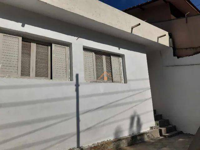 Casa, 5 quartos, 258 m² - Foto 1