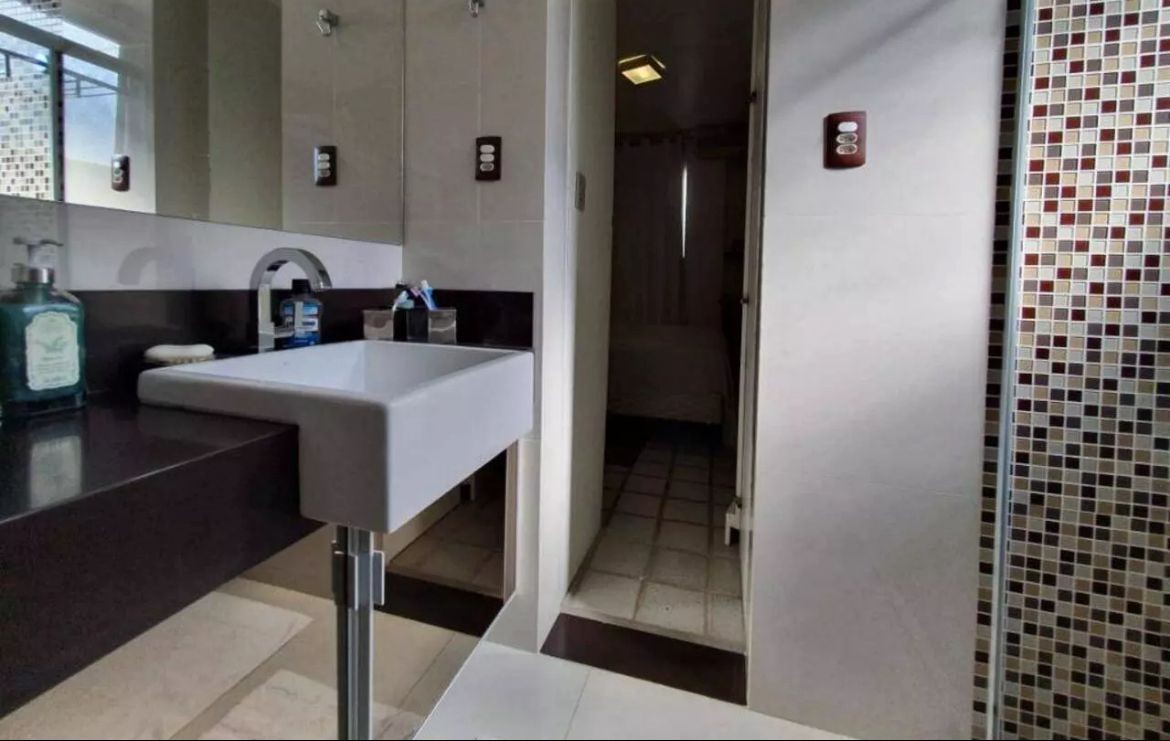 Apartamento à venda com 3 quartos, 167m² - Foto 15