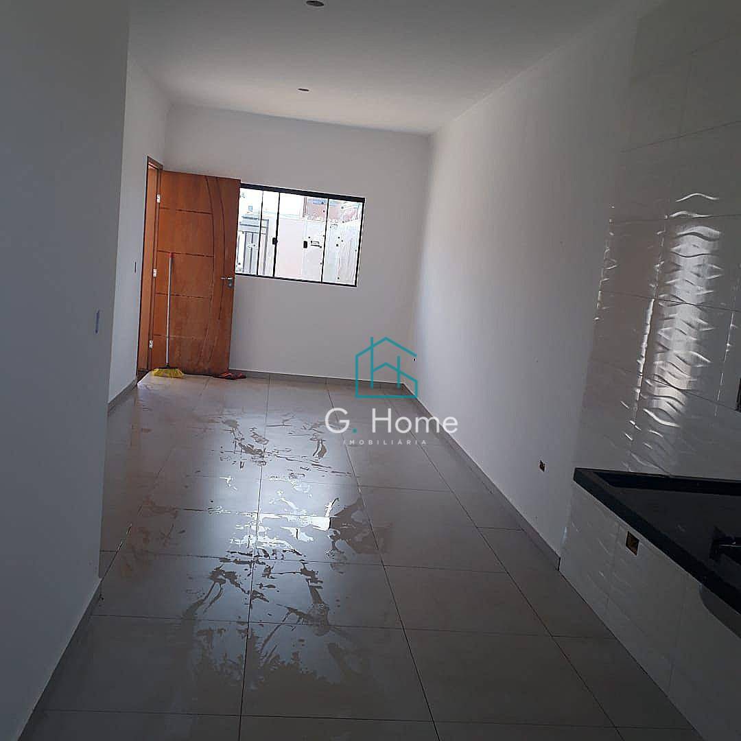 Casa à venda com 2 quartos, 65m² - Foto 4