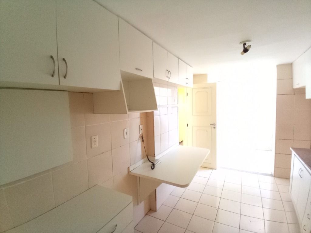 Apartamento à venda com 4 quartos, 134m² - Foto 29