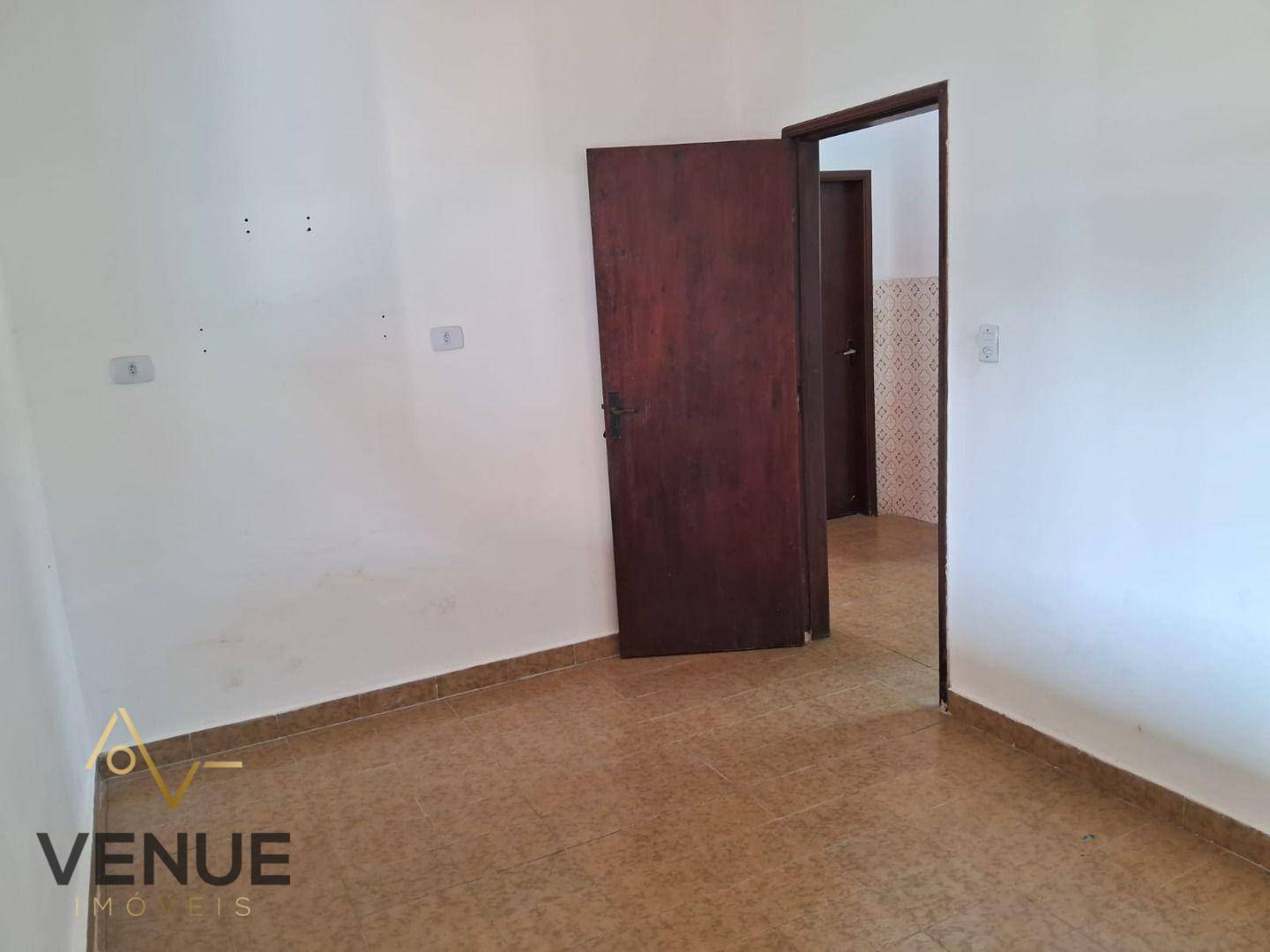 Casa à venda com 3 quartos, 250m² - Foto 29