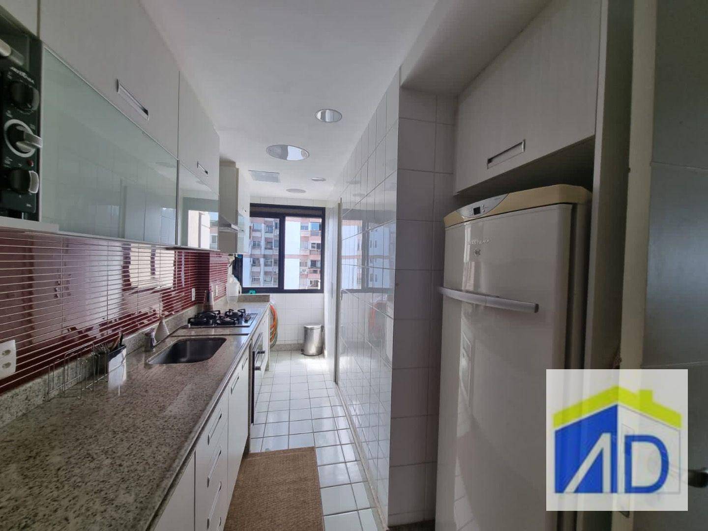 Cobertura à venda com 3 quartos, 230m² - Foto 25