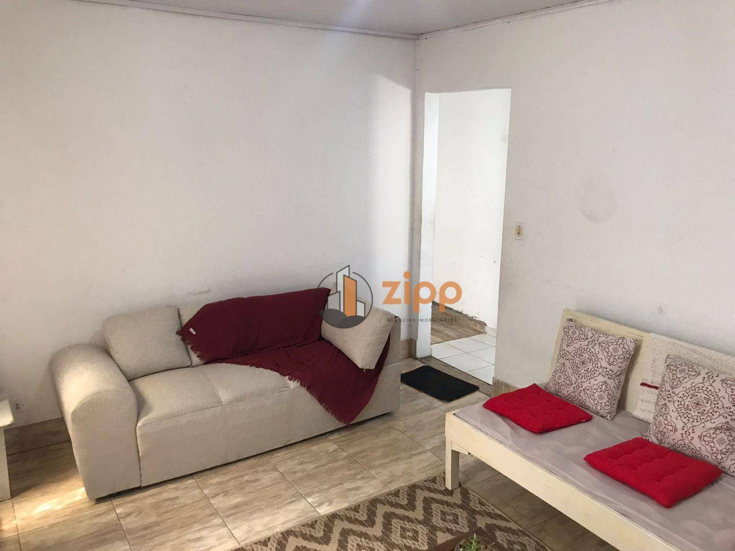 Casa à venda com 4 quartos, 100m² - Foto 2