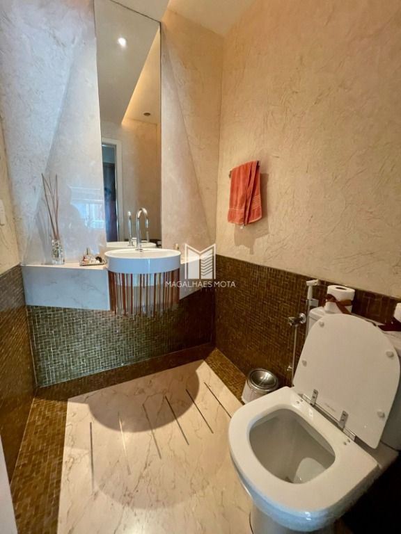 Apartamento à venda com 3 quartos, 315m² - Foto 7