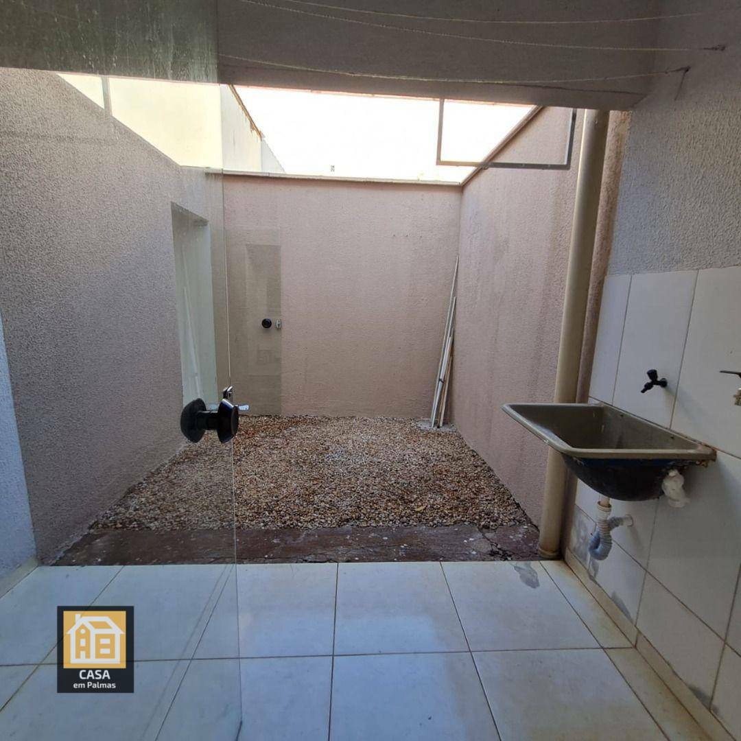 Casa à venda com 2 quartos, 60m² - Foto 13