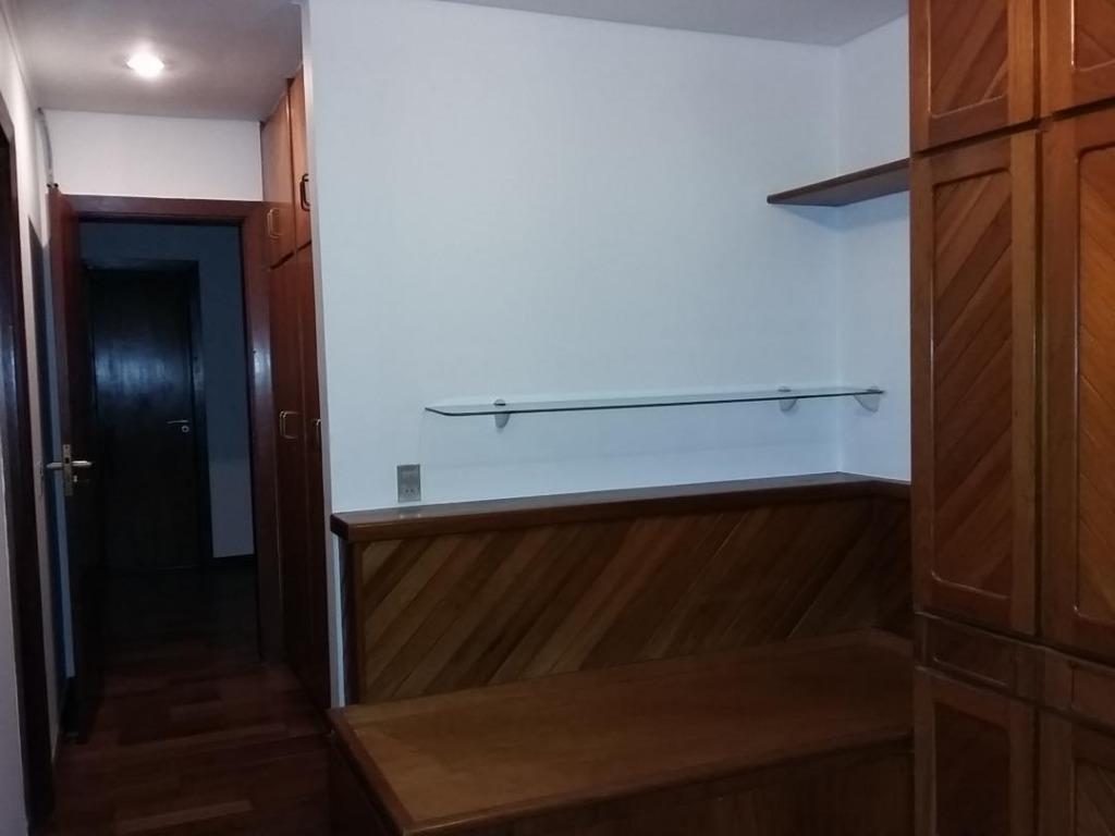 Apartamento à venda com 3 quartos, 155m² - Foto 8