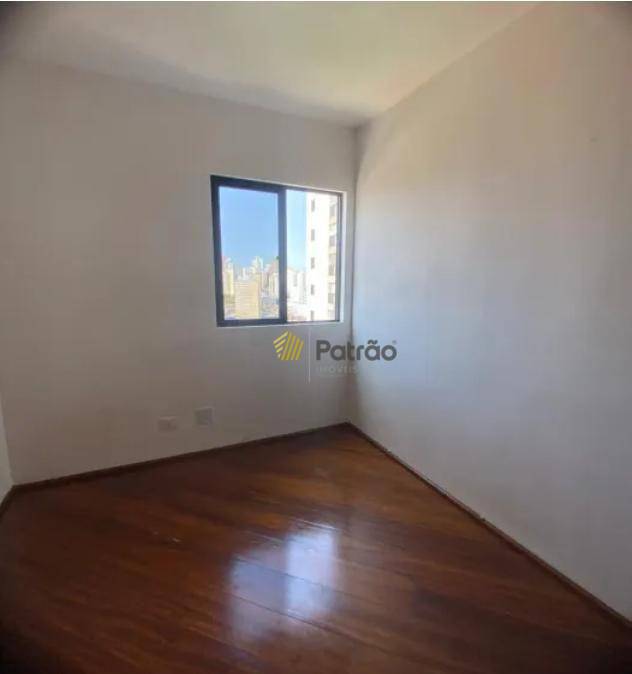 Apartamento à venda com 2 quartos, 76m² - Foto 10