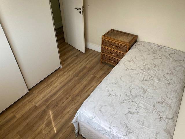 Apartamento à venda com 3 quartos, 100m² - Foto 4