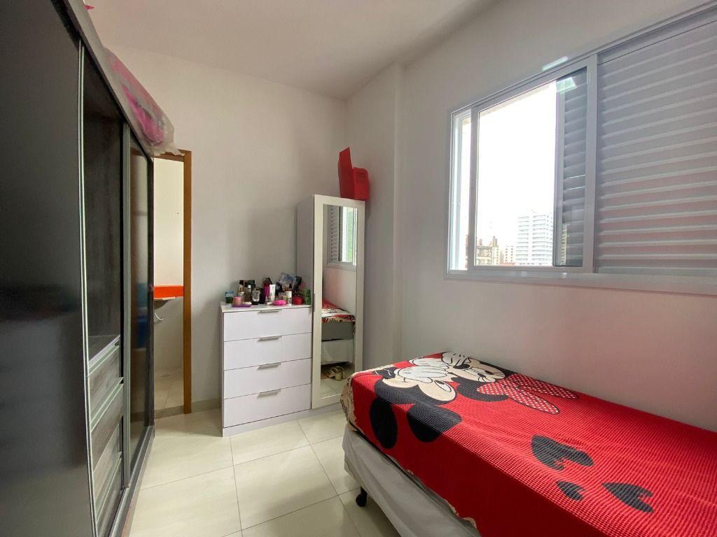 Apartamento à venda com 2 quartos, 65m² - Foto 18