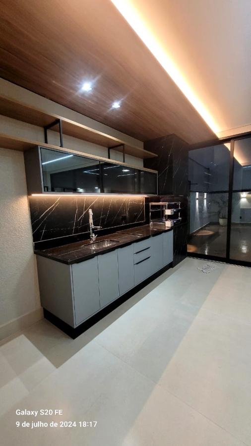 Casa de Condomínio à venda com 3 quartos, 208m² - Foto 17