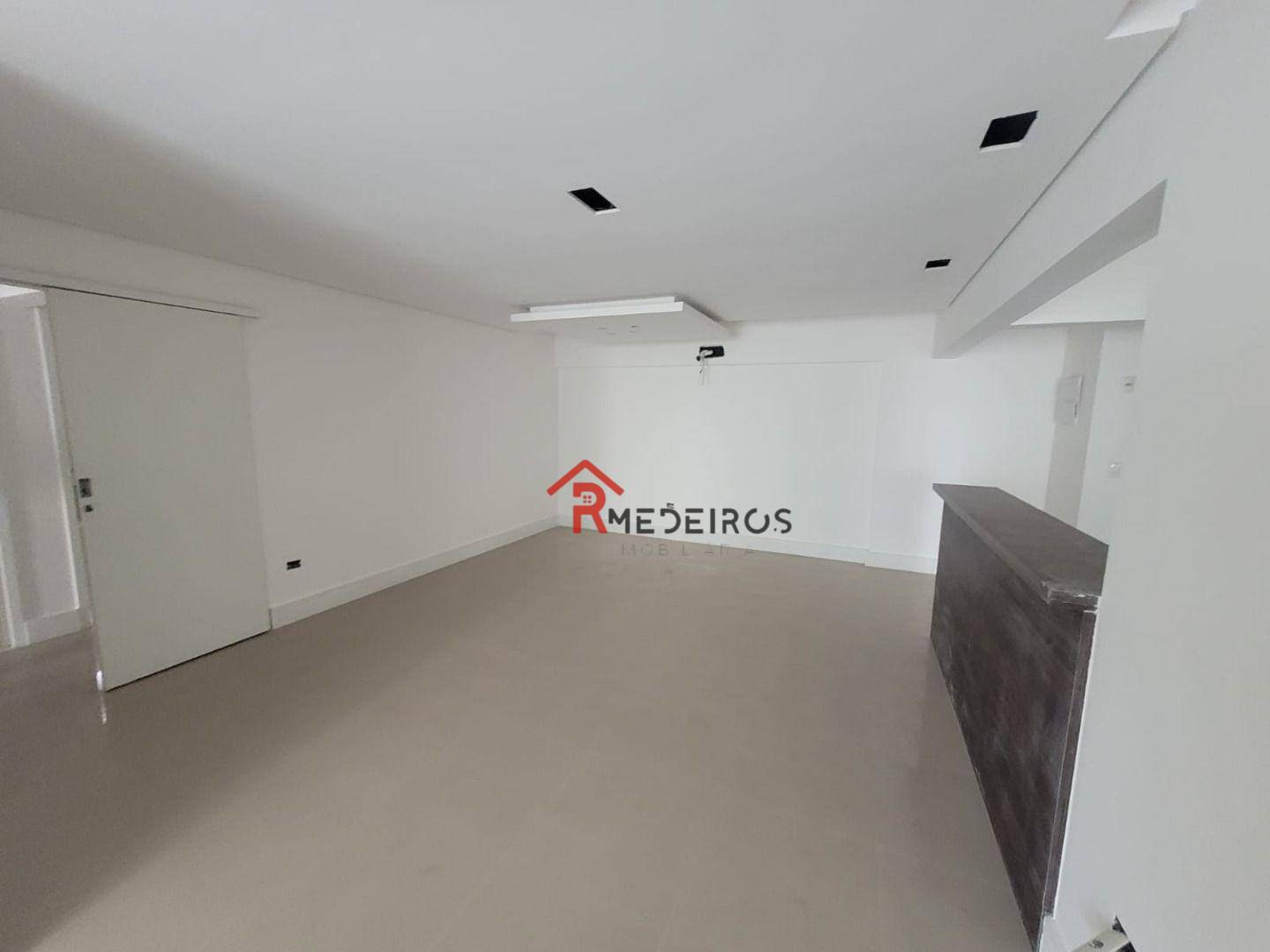 Apartamento à venda com 3 quartos, 123m² - Foto 3