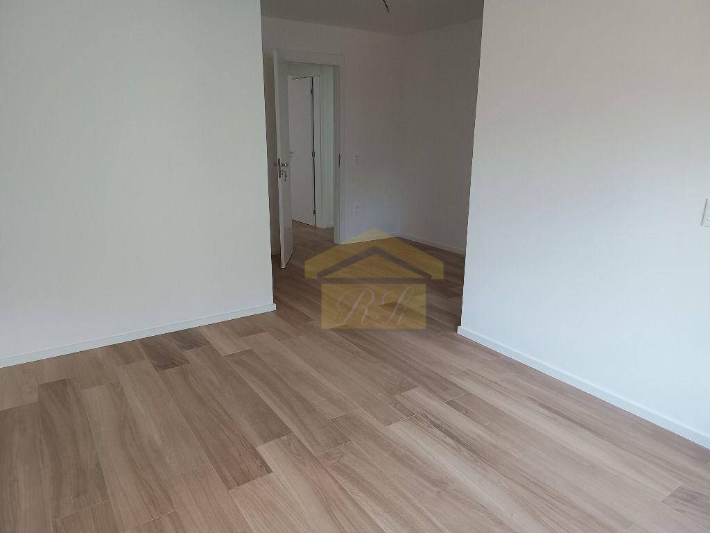 Apartamento à venda com 3 quartos, 143m² - Foto 13