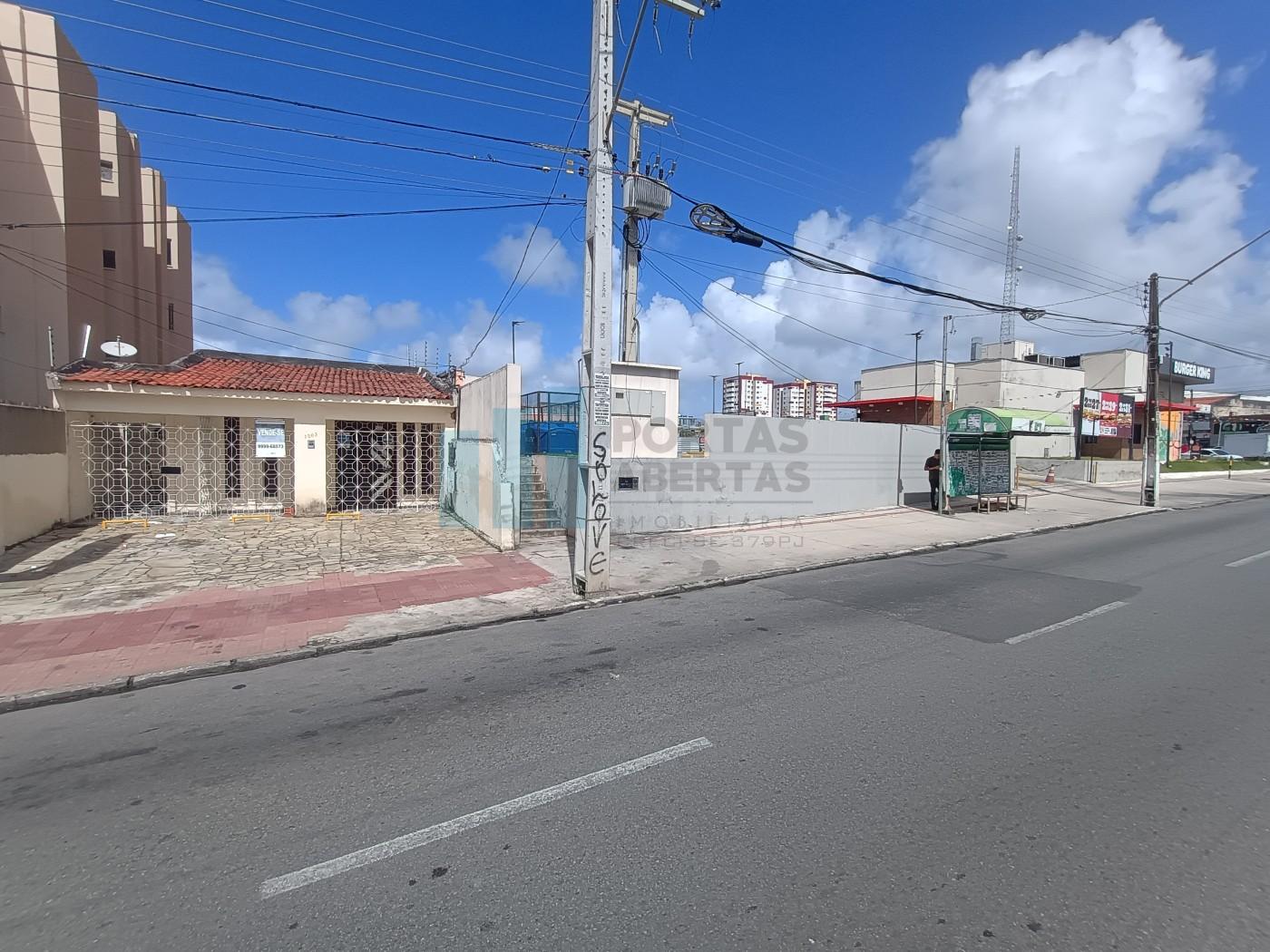 Casa para alugar com 6 quartos, 247m² - Foto 5