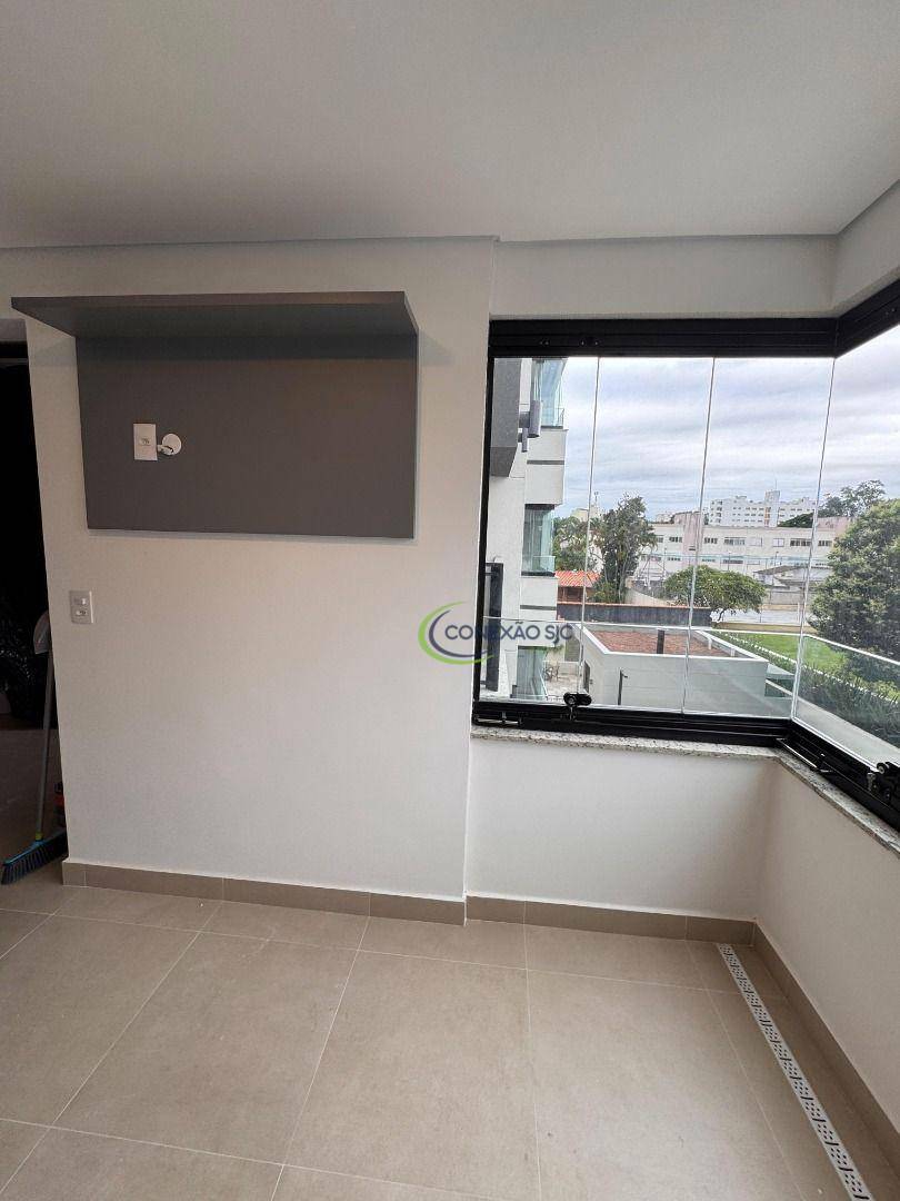 Apartamento para alugar com 3 quartos, 120m² - Foto 66