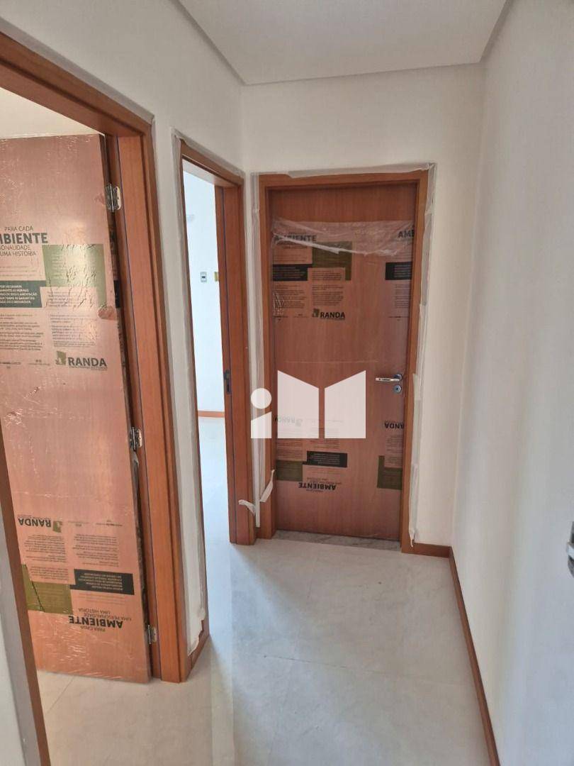 Apartamento à venda com 3 quartos, 95m² - Foto 16