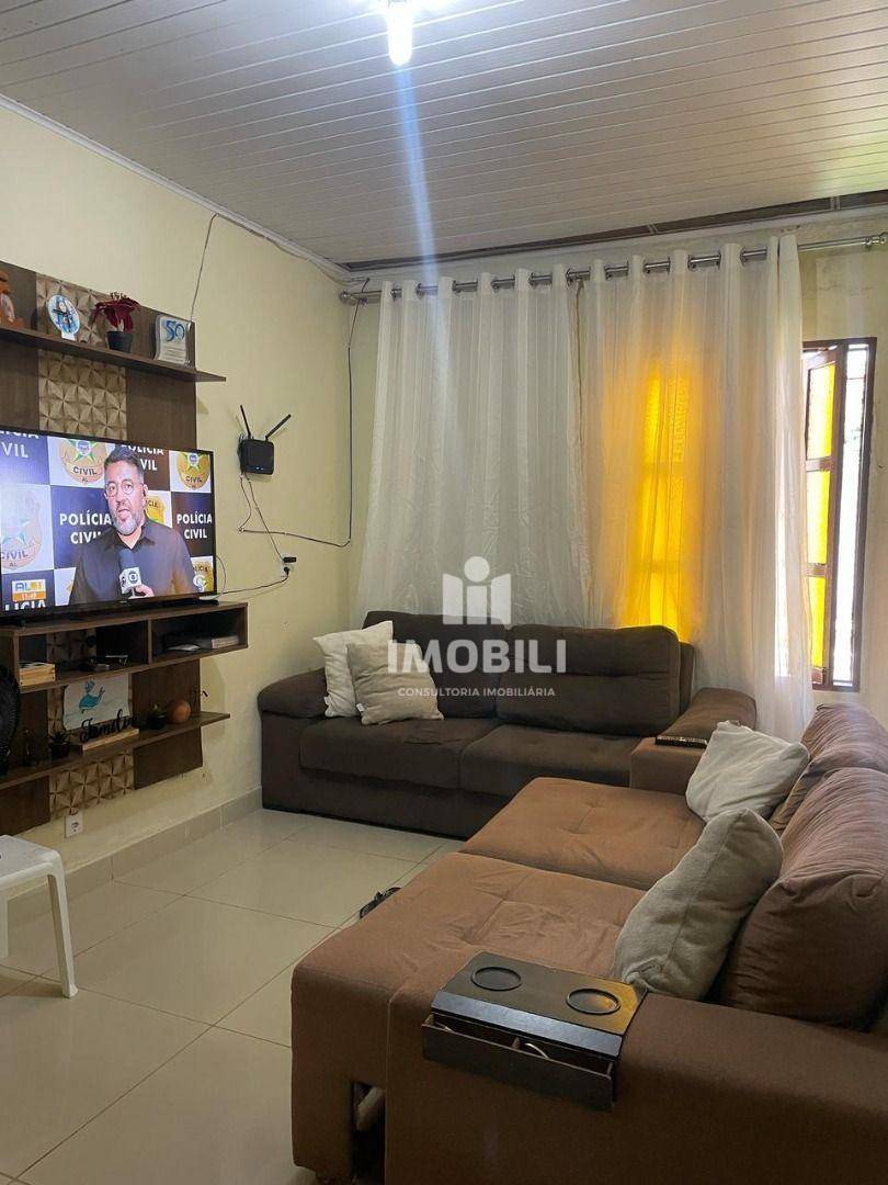 Casa à venda com 2 quartos, 90m² - Foto 4
