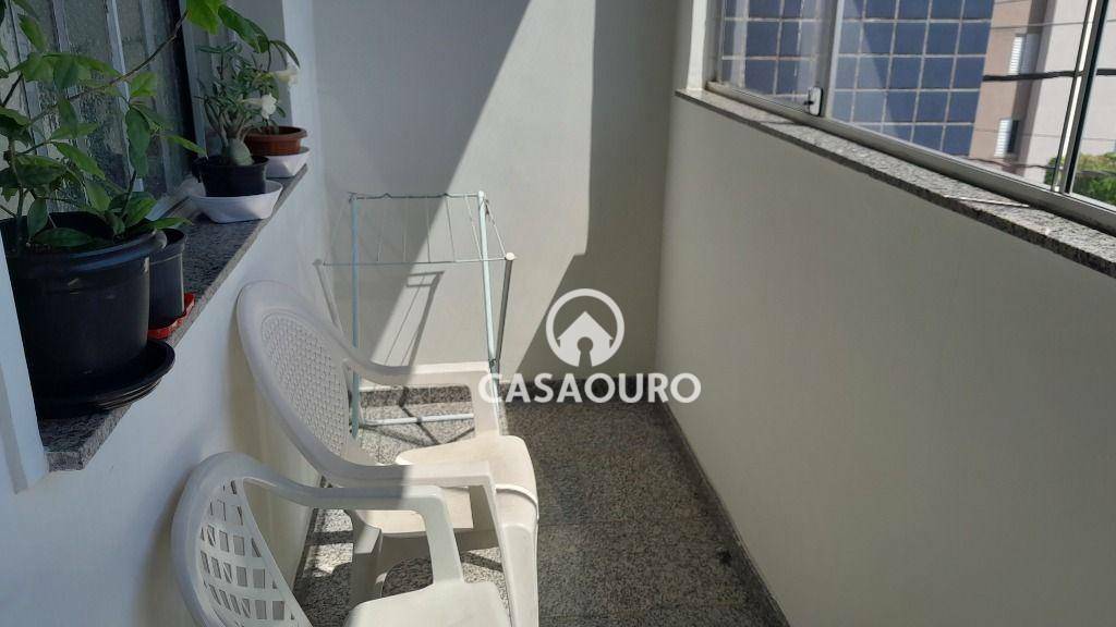 Apartamento à venda com 3 quartos, 118m² - Foto 3