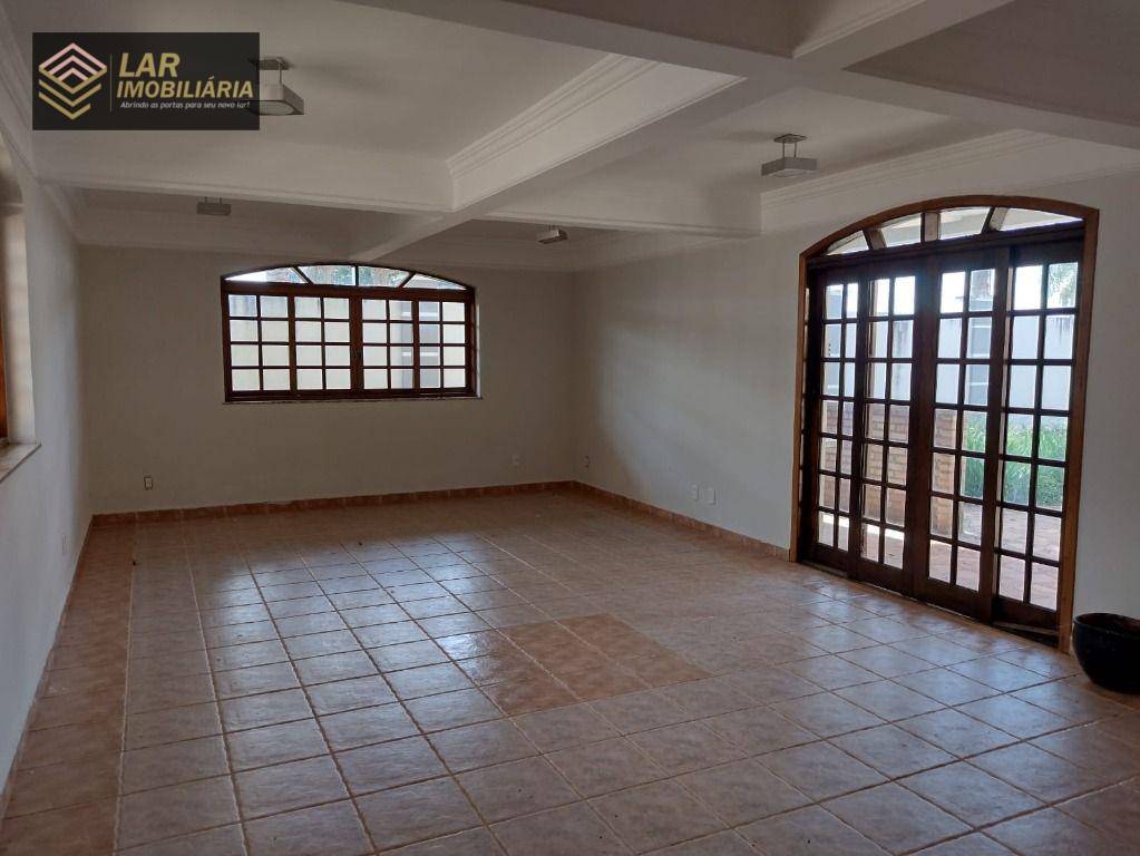 Casa para alugar com 4 quartos, 602m² - Foto 10