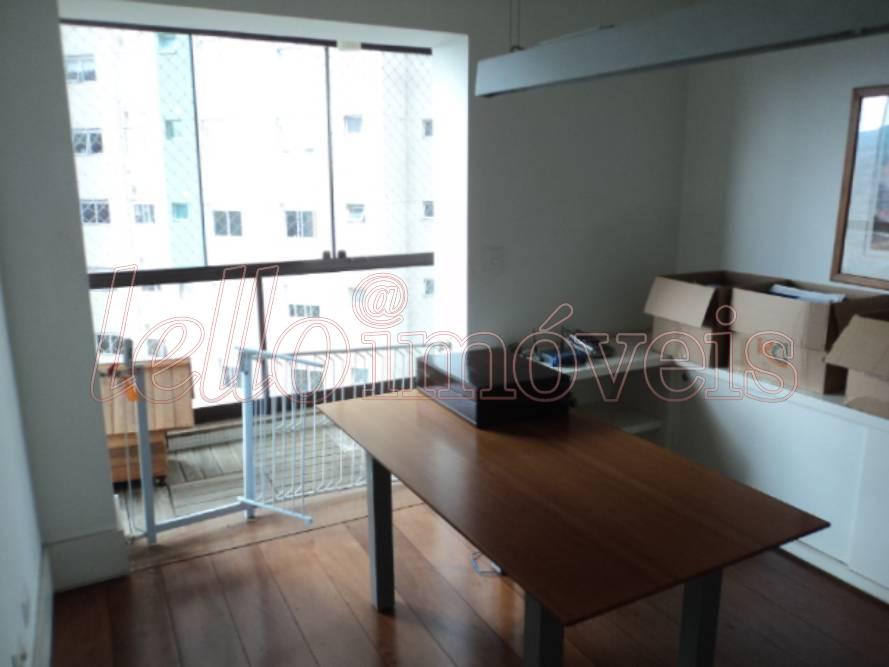 Apartamento para alugar com 3 quartos, 220m² - Foto 5