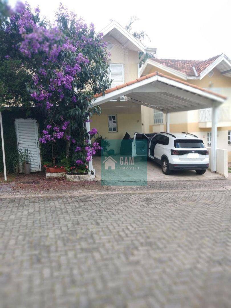 Casa de Condomínio à venda com 3 quartos, 208m² - Foto 2