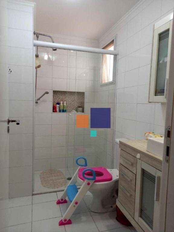 Apartamento para alugar com 3 quartos, 172m² - Foto 11