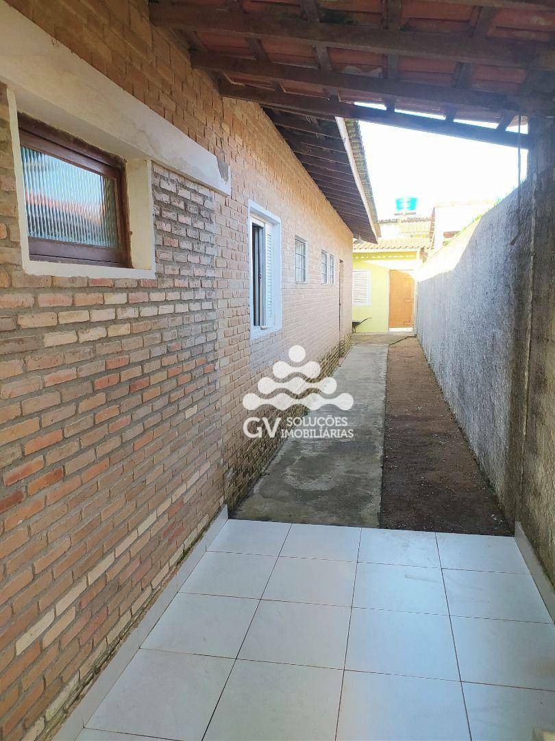 Casa à venda com 5 quartos, 247m² - Foto 8