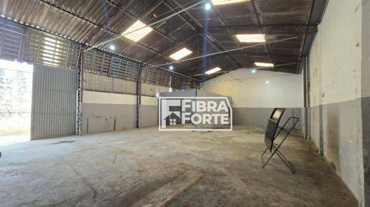 Depósito-Galpão-Armazém à venda e aluguel, 555m² - Foto 6