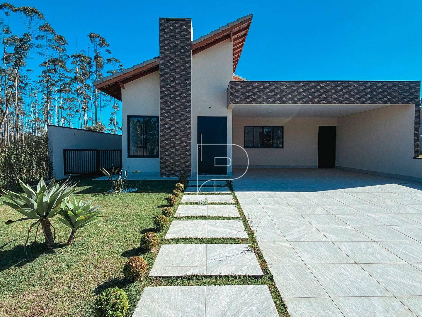 Casa de Condomínio à venda com 3 quartos, 220m² - Foto 3