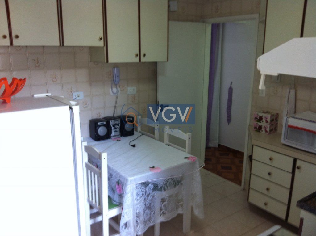 Apartamento à venda com 2 quartos, 65m² - Foto 4