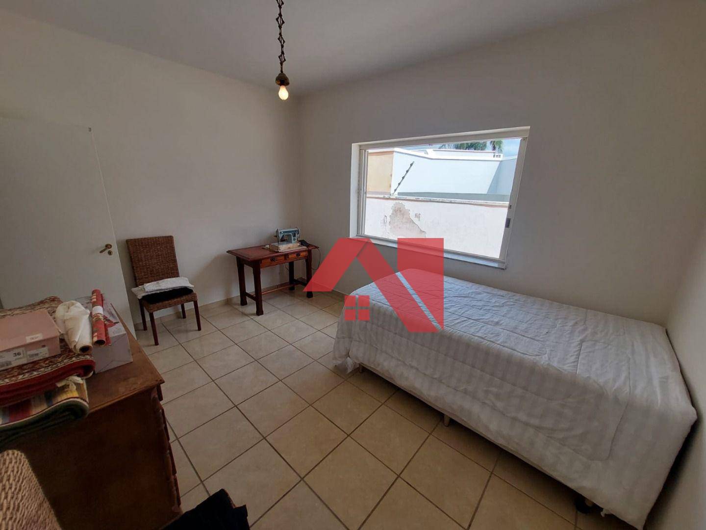 Casa à venda com 3 quartos, 180m² - Foto 14