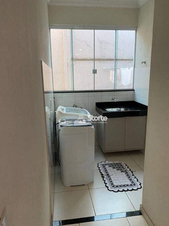 Casa à venda com 3 quartos, 200m² - Foto 28