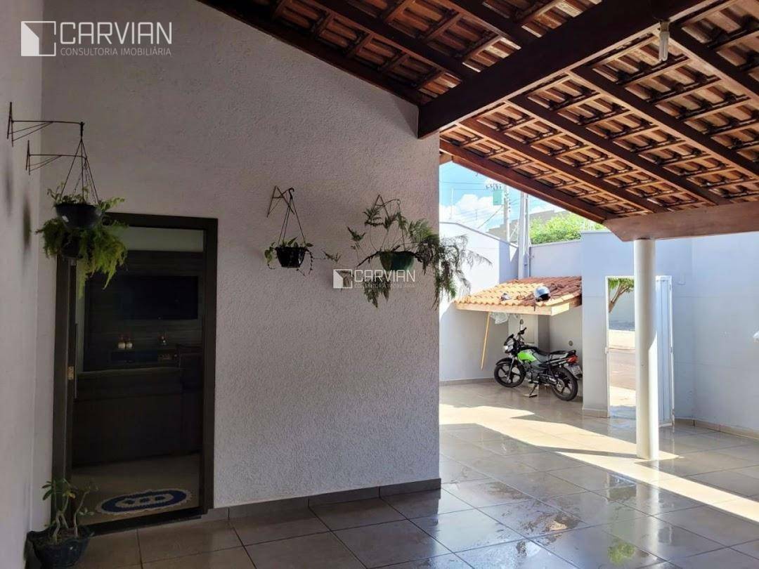 Casa à venda com 3 quartos, 170m² - Foto 8