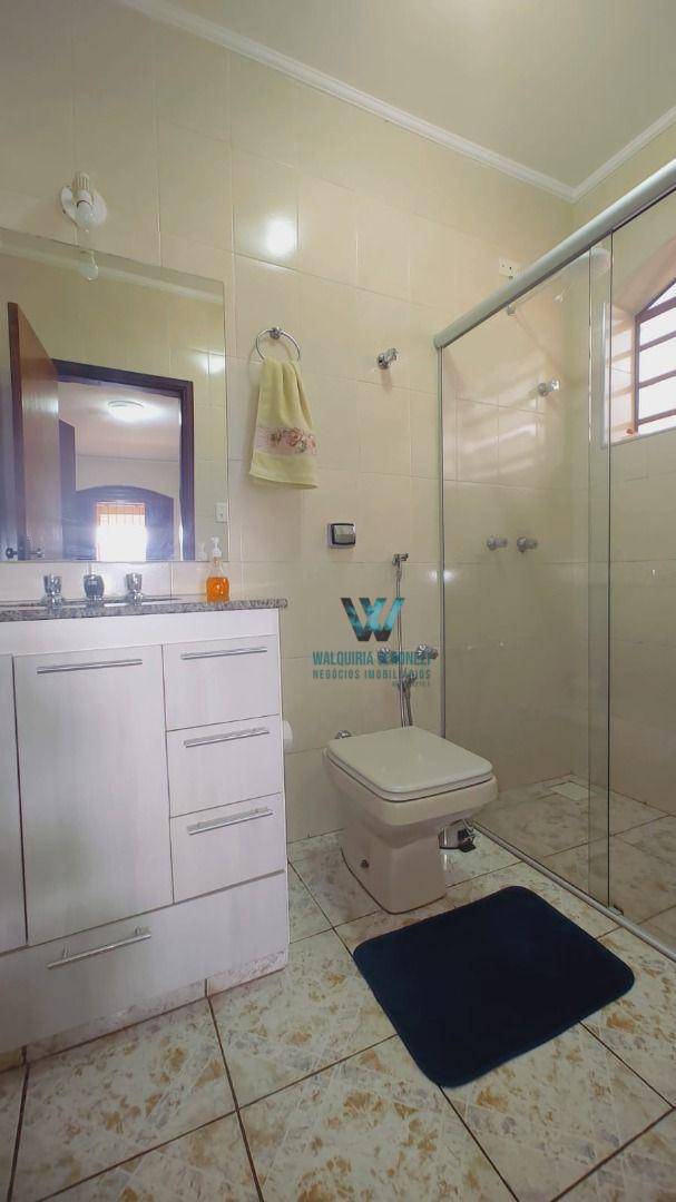 Casa à venda com 3 quartos, 197m² - Foto 16
