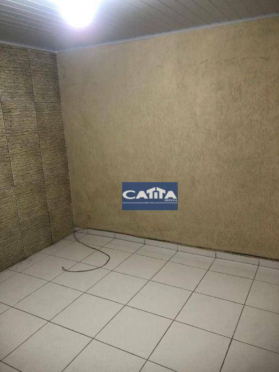 Casa para alugar com 2 quartos, 100m² - Foto 4