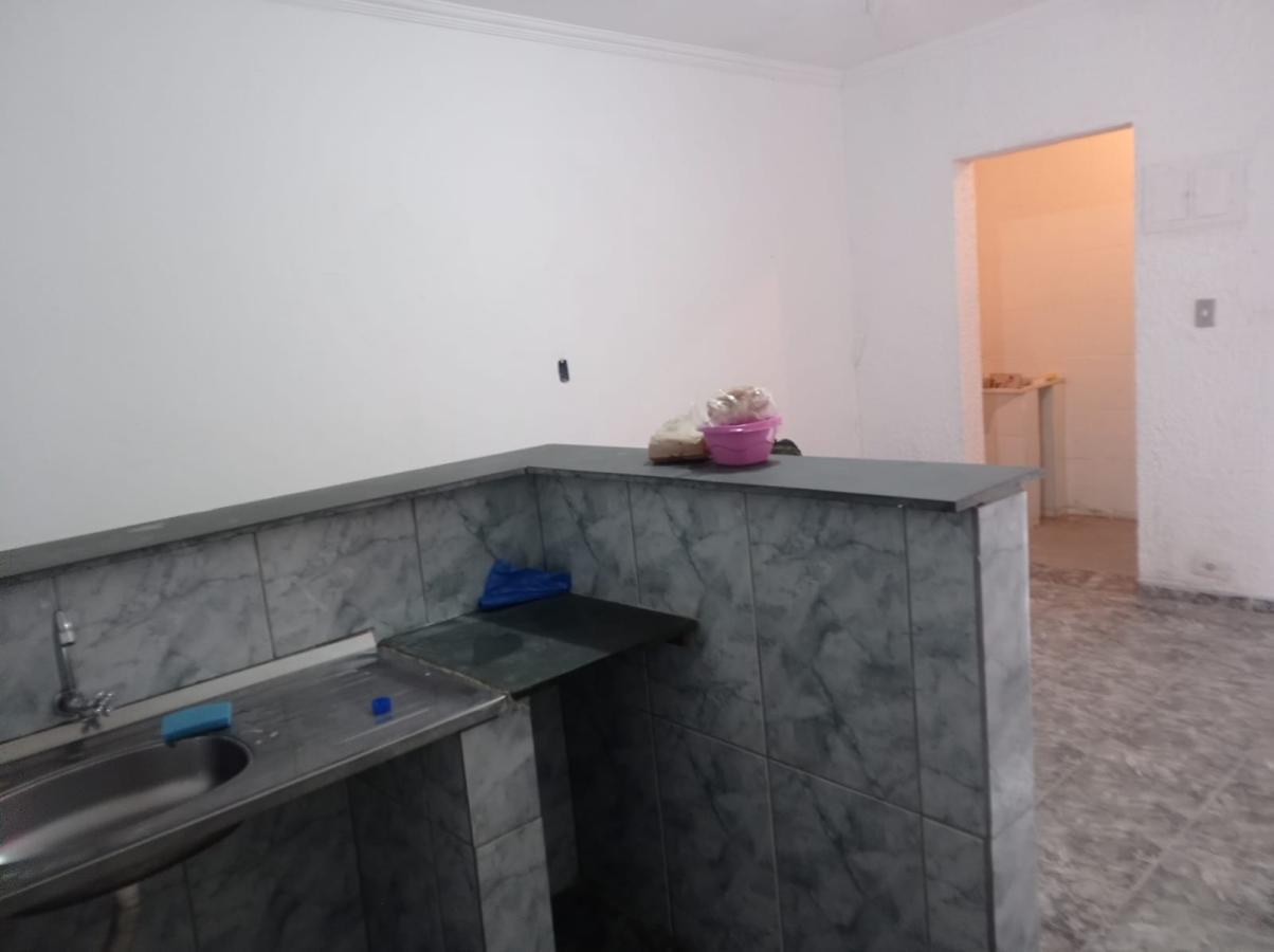 Sobrado à venda com 4 quartos, 200m² - Foto 4