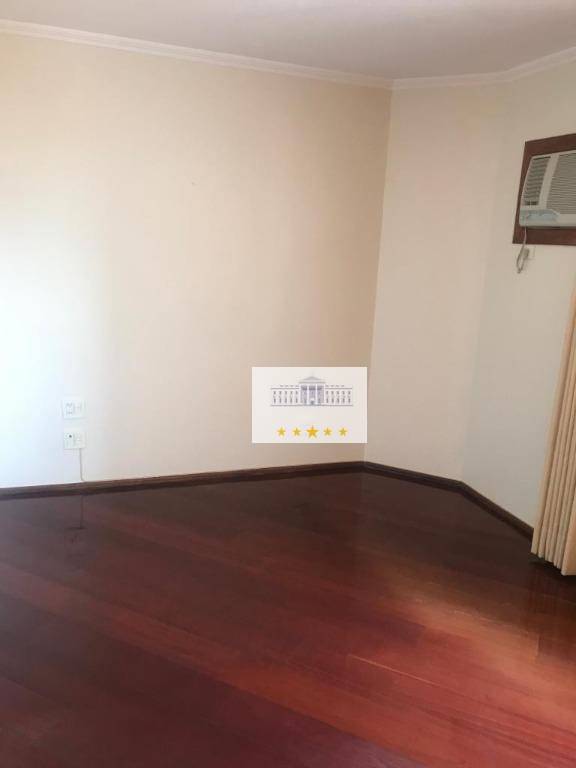 Apartamento à venda com 3 quartos, 147m² - Foto 5