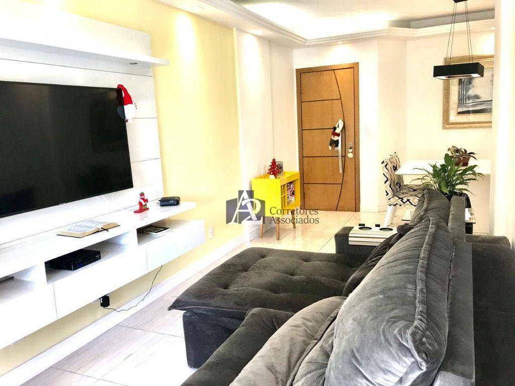 Apartamento à venda com 3 quartos, 70m² - Foto 3