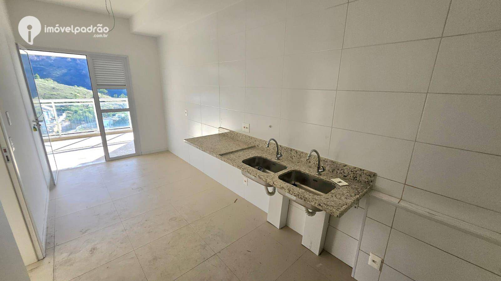 Apartamento à venda com 4 quartos, 200m² - Foto 13