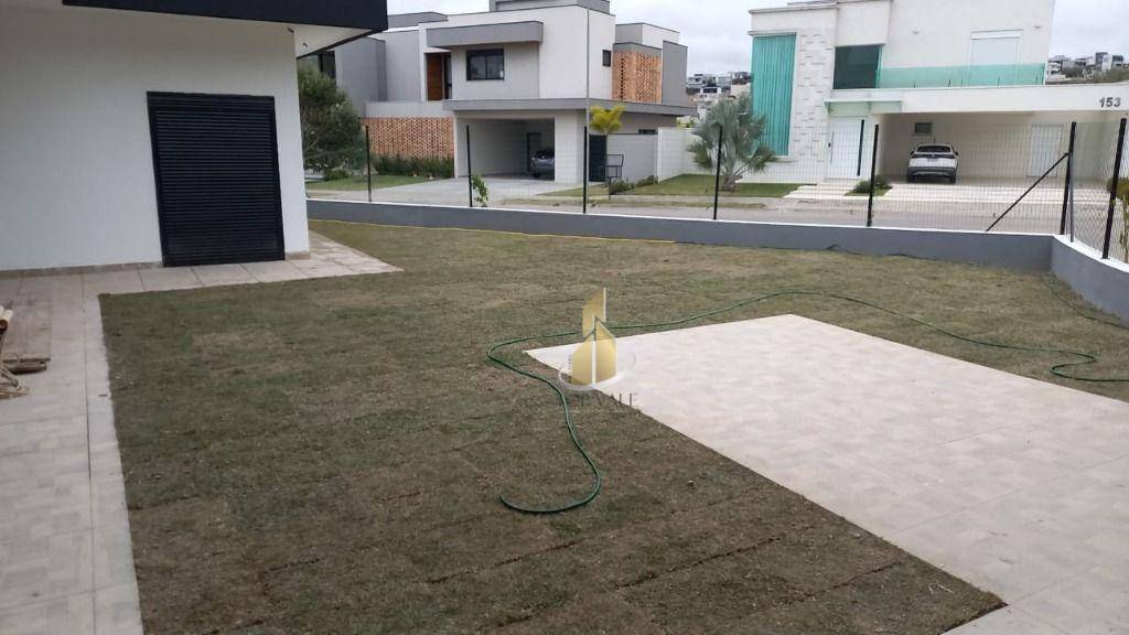 Casa de Condomínio à venda com 4 quartos, 238m² - Foto 16