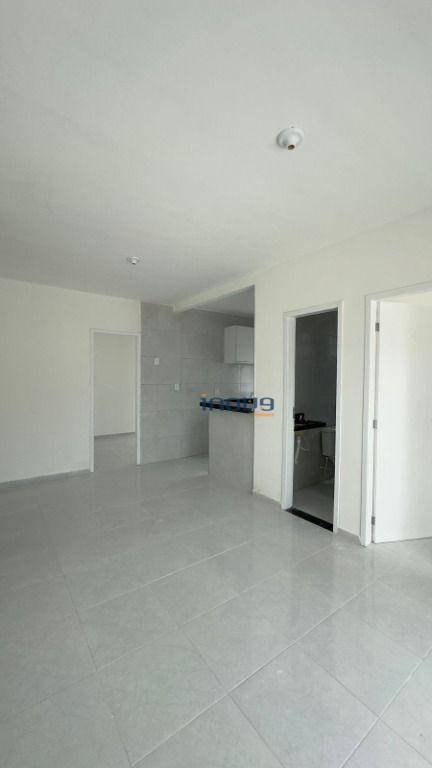 Apartamento à venda com 2 quartos, 58m² - Foto 7