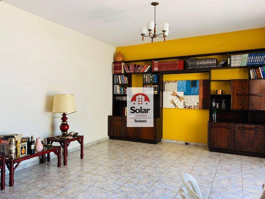 Casa à venda com 3 quartos, 260m² - Foto 4