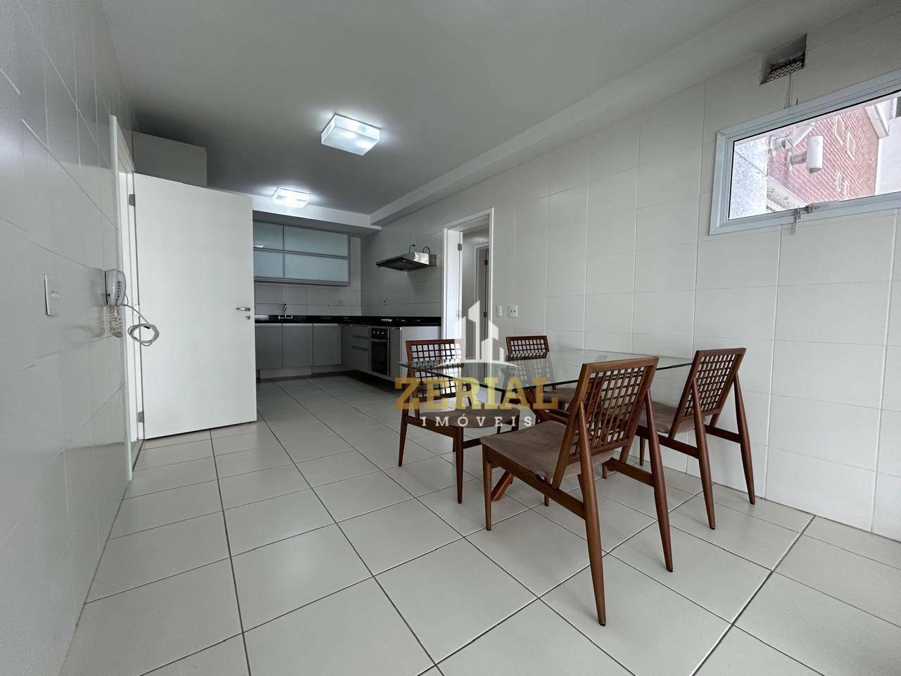 Apartamento para alugar com 3 quartos, 234m² - Foto 12