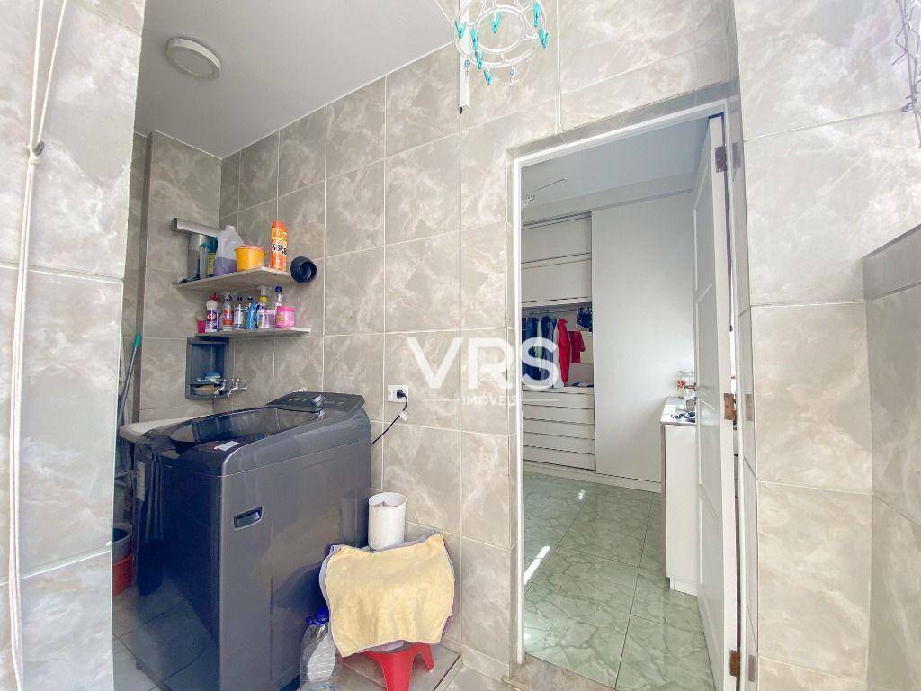 Apartamento à venda com 4 quartos, 221m² - Foto 33